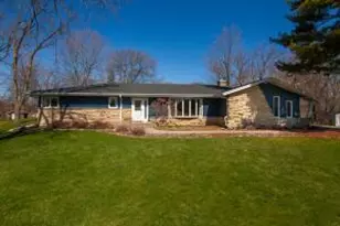 N59W39568 Laketon Ave, Oconomowoc, WI 53066 - Photo 1