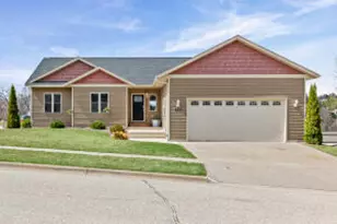 830 Wagon Dr, West Salem, WI 54669 - Photo 1