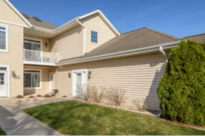 W397N5883  Autumn Woods Dr, Oconomowoc, WI 53066 - Photo 1