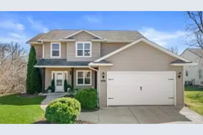 503  Brockway Dr, Mukwonago, WI 53149 - Photo 1