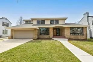 2301 E Glendale Ave, Whitefish Bay, WI 53211 - Photo 1