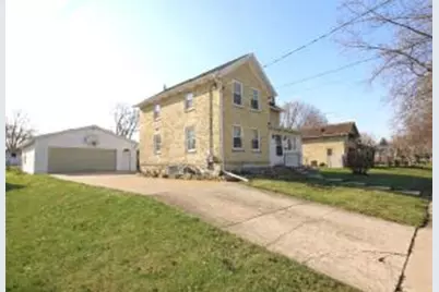 1303 S 9th St, Watertown, WI 53094 - Photo 1