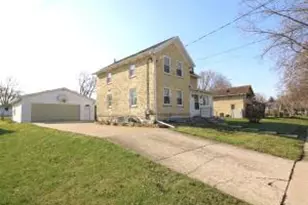 1303 S 9th St, Watertown, WI 53094 - Photo 1