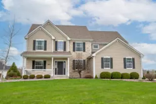 1811 Stoneridge Ln, Cedarburg, WI 53024 - Photo 1