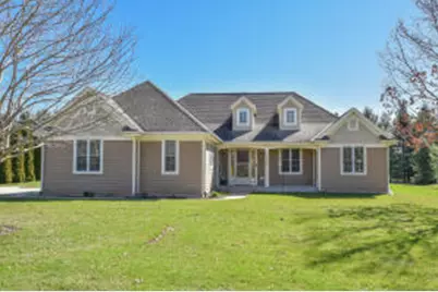 550  Hunters Xing, Slinger, WI 53086 - Photo 1
