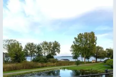 N24W30426  Crystal Springs Dr, Delafield, WI 53072 - Photo 1