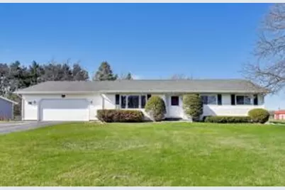 238  Thistledown Ln, Walworth, WI 53184 - Photo 1