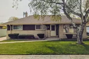 3904 Wilshire Dr, Racine, WI 53402 - Photo 1