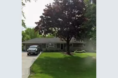 3185  Thornapple Ln, New Berlin, WI 53146 - Photo 1