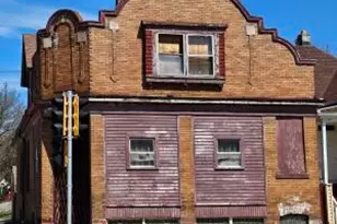 1938 W Lincoln Ave, Milwaukee, WI 53215 - Photo 1