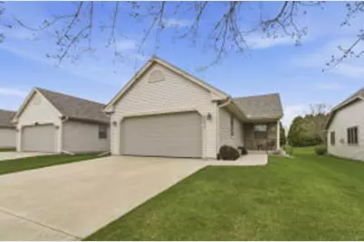 N162W20270  Butternut Ln, Jackson, WI 53037 - Photo 1