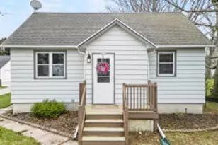 1217 Mac Arthur Ave, Sheboygan, WI 53083 - Photo 1