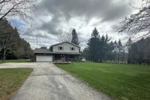 W309N174 Maple Ave, Delafield, WI 53188 - Photo 1