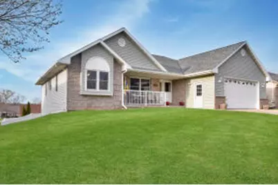 1108  Fieldstone Dr, Hartford, WI 53027 - Photo 1