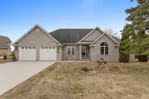 3919 Golfview Dr, Two Rivers, WI 54241 - Photo 1