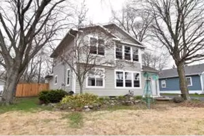 302 W Hunt Ave, Twin Lakes, WI 53181 - Photo 1