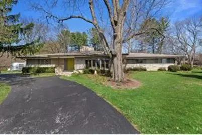9432 W Garden Ct, Hales Corners, WI 53130 - Photo 11