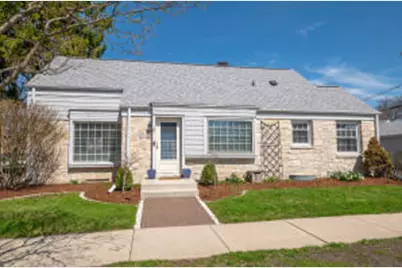 8528 W Meinecke Ave, Wauwatosa, WI 53226 - Photo 1