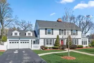 306 S Vincennes Cir, Racine, WI 53402 - Photo 1