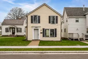 408 S Court St, Sparta, WI 54656 - Photo 1