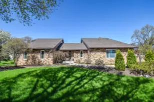 1016 Ashbury Ct, Fond du Lac, WI 54935 - Photo 1