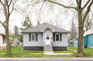 2008 Onalaska Ave, La Crosse, WI 54603 - Photo 1