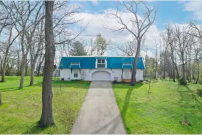 2828 N River Bluff Dr, Janesville, WI 53545 - Photo 1