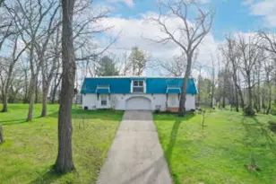 2828 N River Bluff Dr, Janesville, WI 53545 - Photo 1