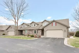 203 Deer Ridge Dr, West Bend, WI 53095 - Photo 1