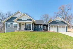 8610 Lakeshore Dr, Pleasant Prairie, WI 53158 - Photo 1