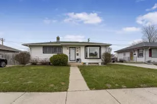 1521 Harmony Dr, Racine, WI 53402 - Photo 1