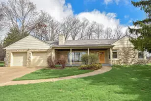 N93W15358 Hillside Ln, Menomonee Falls, WI 53051 - Photo 1