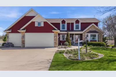 861  Summer Creek Rd, Oconomowoc, WI 53066 - Photo 1