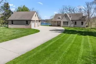 W289N7940 Park Dr, Merton, WI 53029 - Photo 1