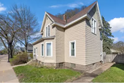 1312  George St, La Crosse, WI 54603 - Photo 1