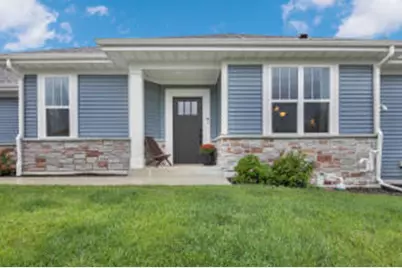 W204N17637  Laurel Pl, Jackson, WI 53037 - Photo 1