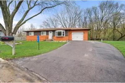 905  Lakeview Dr, Salem Lakes, WI 53170 - Photo 1