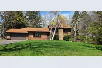 2012  Creek Ridge Dr, Racine, WI 53402 - Photo 1