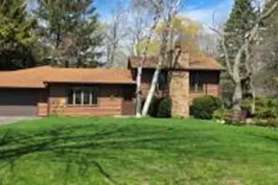 2012 Creek Ridge Dr, Racine, WI 53402 - Photo 1