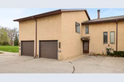 3354  East Ave, La Crosse, WI 54601 - Photo 1
