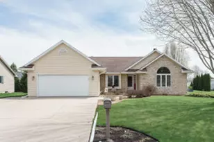 705 Woodbridge Trail, Watertown, WI 53094 - Photo 1