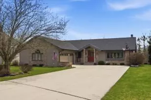 2029 White Pine Ln, Sheboygan, WI 53083 - Photo 1