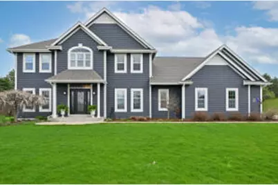 W223N3589  Ridgeside Ct, Pewaukee, WI 53072 - Photo 1