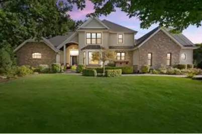 W160N7480  Thornwood Cir, Menomonee Falls, WI 53051 - Photo 1