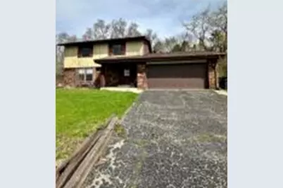 8008  Gina Dr, Racine, WI 53406 - Photo 1