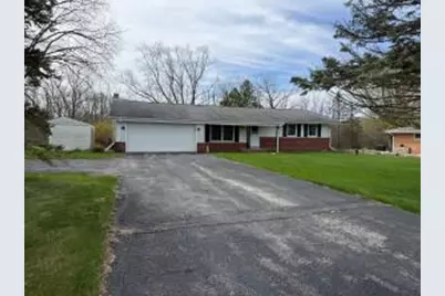 17085 W Salentine Dr, New Berlin, WI 53151 - Photo 1