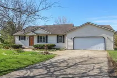 107  Mallard Ct, Sullivan, WI 53178 - Photo 1