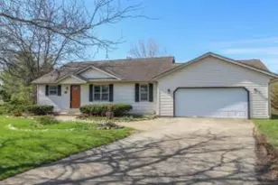 107 Mallard Ct, Sullivan, WI 53178 - Photo 1