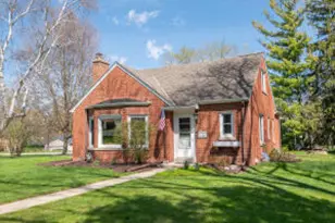 1070 Wilson Dr, Brookfield, WI 53005 - Photo 1