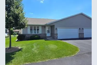 1008  Whispering Winds Pl, Onalaska, WI 54650 - Photo 1